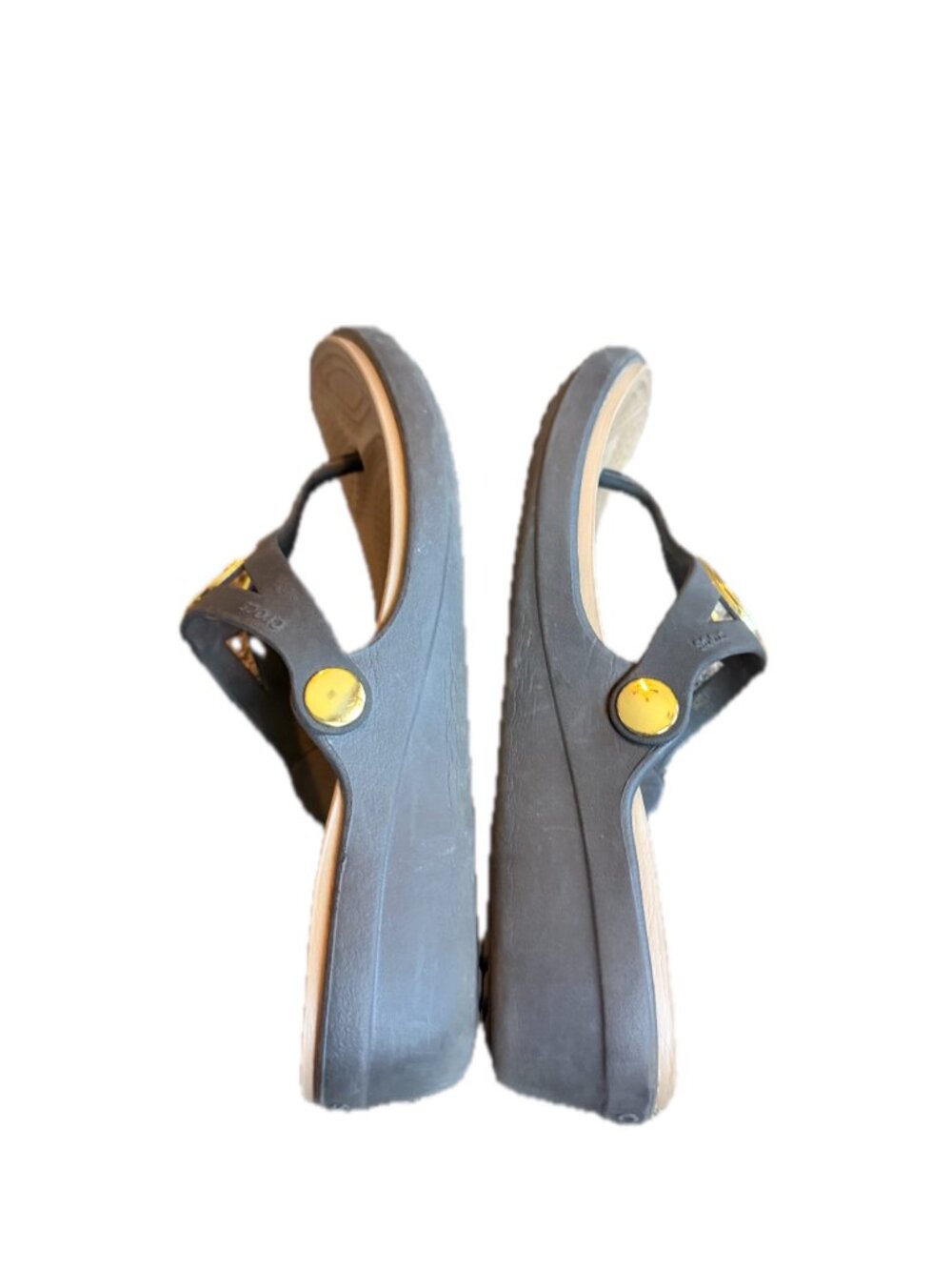 Crocs Black Gold O Ring Wedge Flip Flop Sandals Lightweight Strap Size 8 Women's - Picture 9 of 11